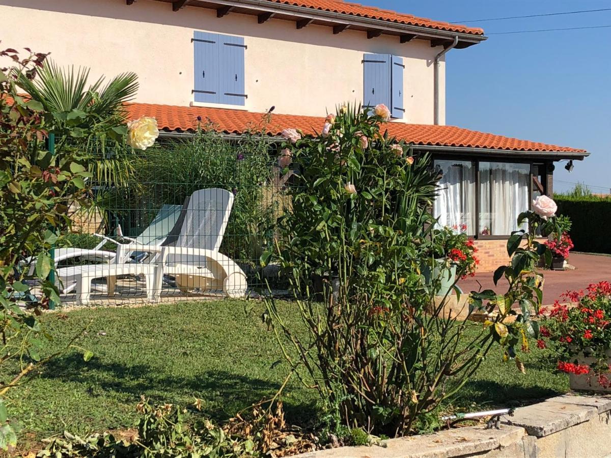 La Ligonne Bed and Breakfast Marillac Εξωτερικό φωτογραφία