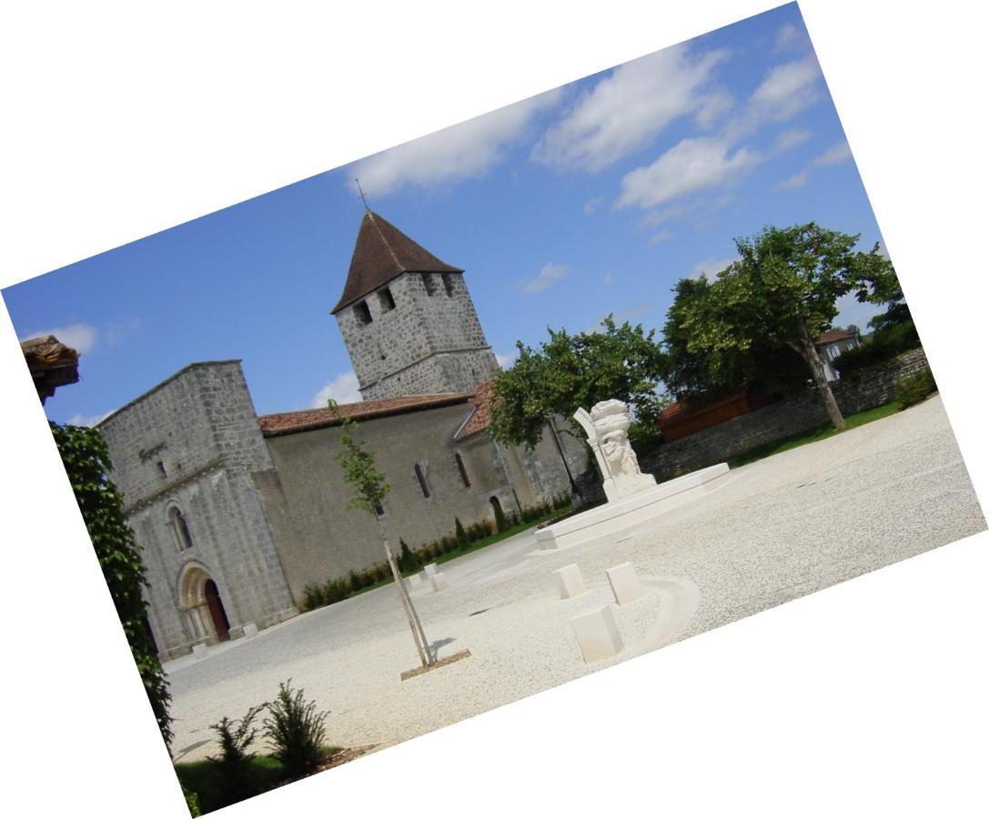 La Ligonne Bed and Breakfast Marillac Εξωτερικό φωτογραφία