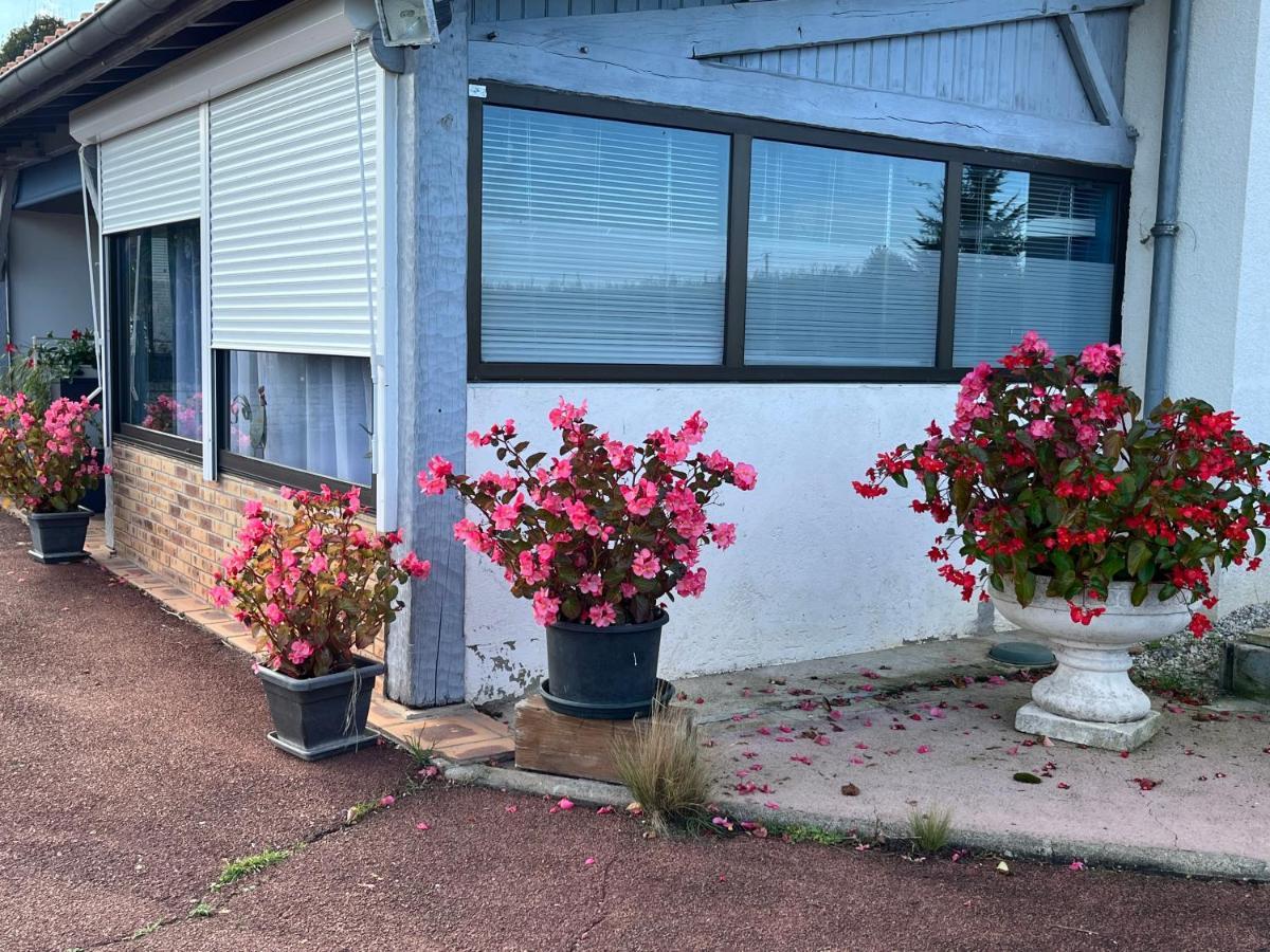 La Ligonne Bed and Breakfast Marillac Εξωτερικό φωτογραφία